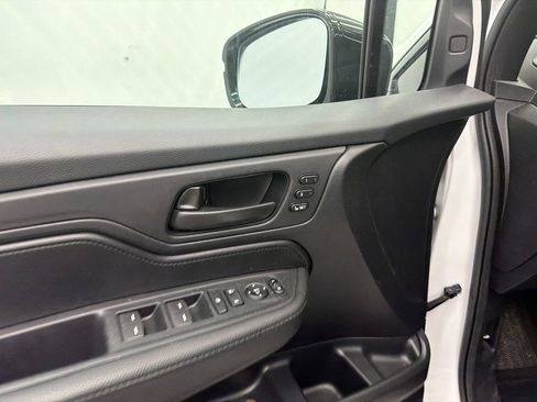 Used 2025 Honda Odyssey Sport-L image 12
