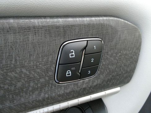 New 2027 Ford Explorer Platinum AWD/4WD image 22