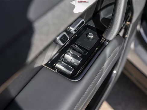 Used 2024 Land Rover Range Rover Sport Dynamic SE image 23