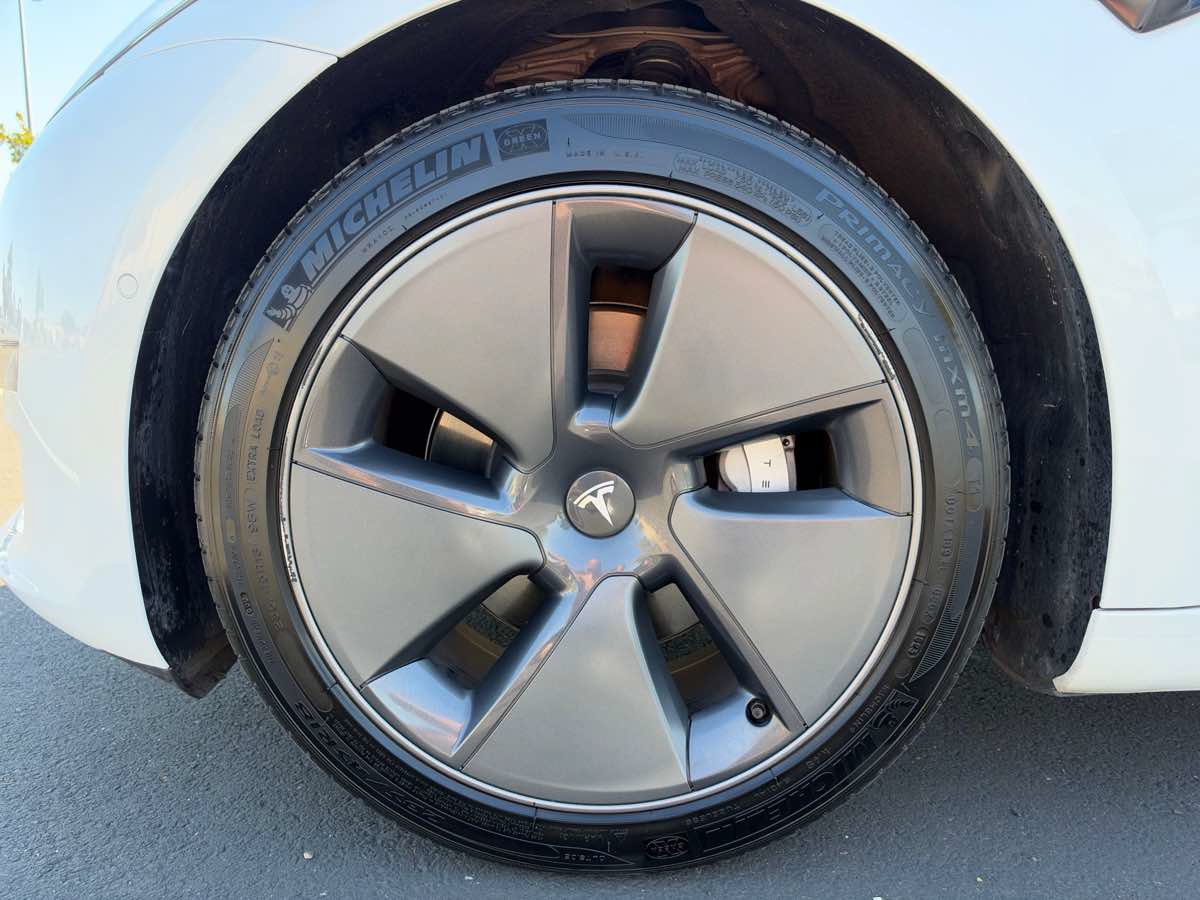 Used 2022 Tesla Model 3 RWD image 9