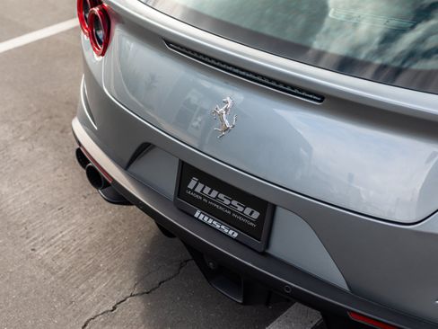 Used 2018 Ferrari GTC4Lusso T RWD image 30