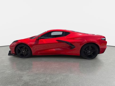 Used 2025 Chevrolet Corvette Stingray Preferred Cpe w/ Battery Protection Package RWD image 6