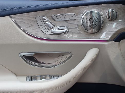 Used 2023 Mercedes-Benz E 450 Cabriolet image 67