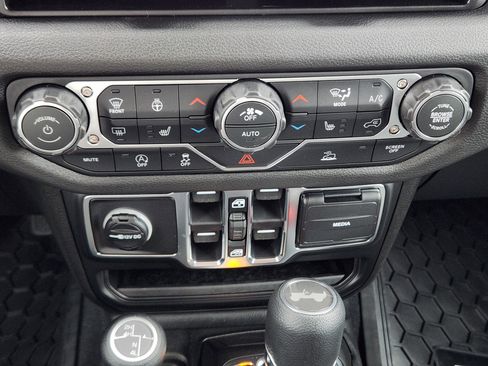 New 2026 Jeep Wrangler Sport S image 15