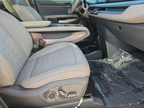 Used 2024 Kia EV9 Wind image 21