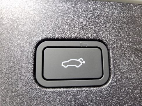 New 2026 Volvo EX30 Ultra w/ Climate Package AWD/4WD image 9
