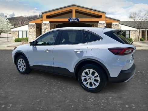Used 2025 Ford Escape Active AWD/4WD image 6