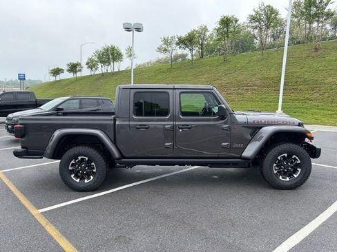 New 2026 Jeep Gladiator Rubicon AWD/4WD image 8