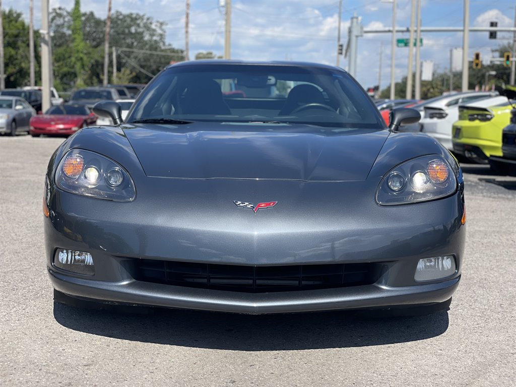 Used 2009 Chevrolet Corvette Coupe w/ Preferred Equipment Group RWD image 17