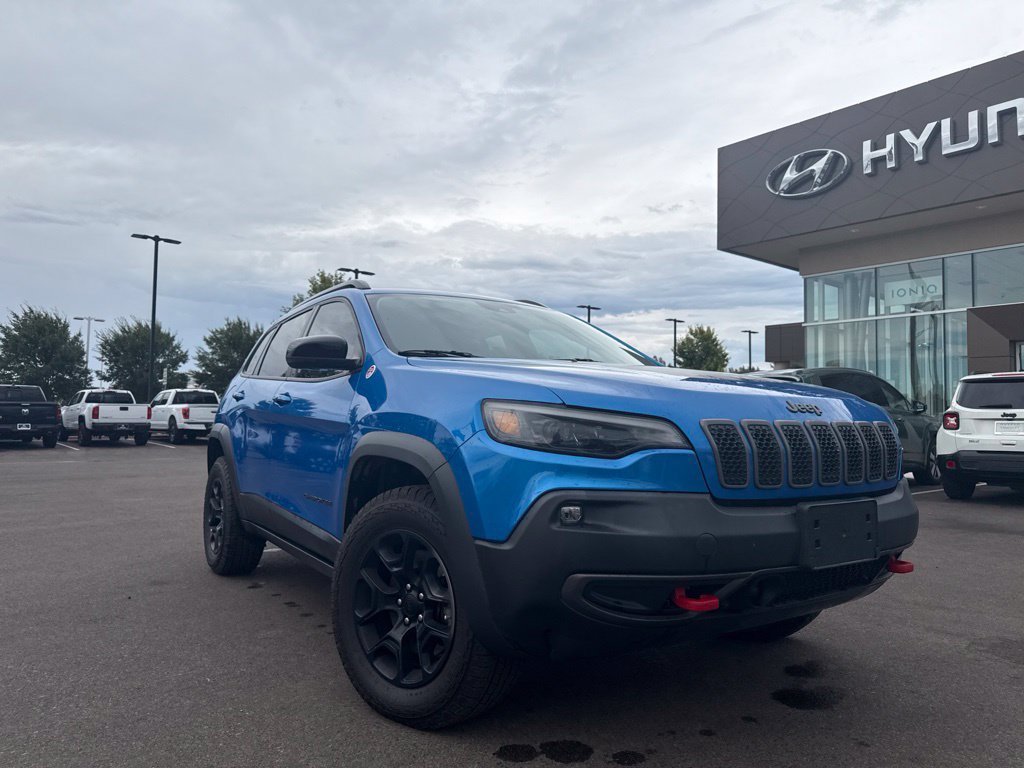 Used 2022 Jeep Cherokee Trailhawk w/ Trailer Tow Group AWD/4WD image 7