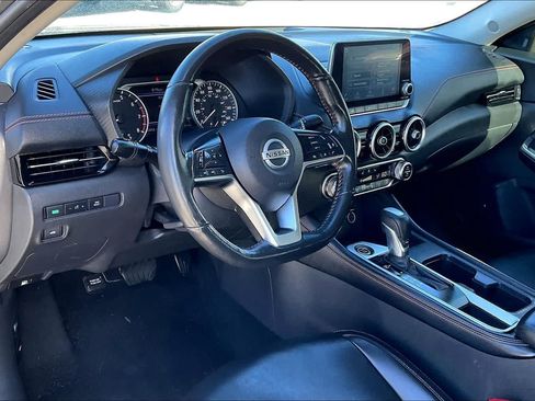 Used 2023 Nissan Sentra SR w/ SR Premium Package FWD image 2