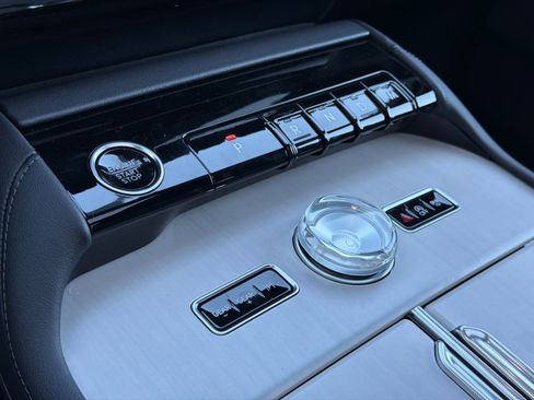 New 2026 Lincoln Navigator L Reserve w/ Jet Appearance Package AWD/4WD image 31