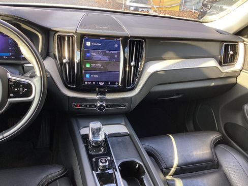 Certified 2022 Volvo XC60 B5 Inscription w/ Climate Package image 31