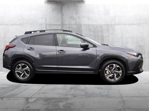 Used 2024 Subaru Crosstrek 2.0i Premium image 5