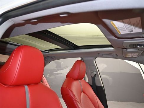 Used 2022 Toyota Camry XSE image 29