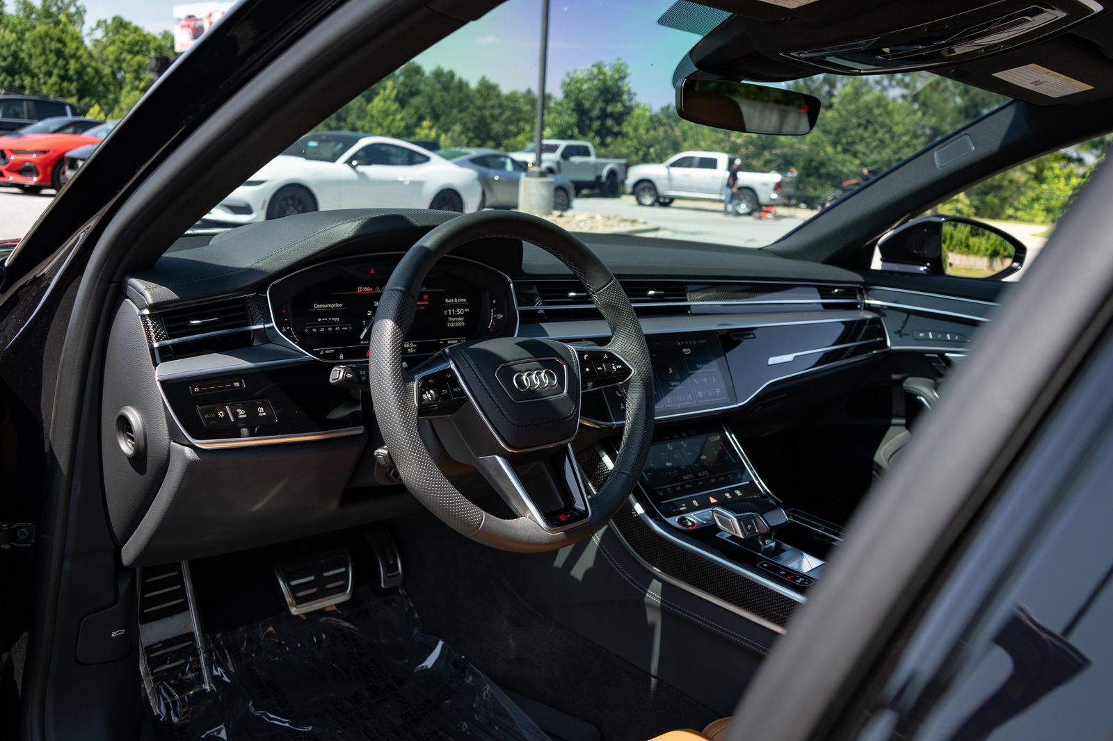 Used 2024 Audi S8 AWD/4WD image 28