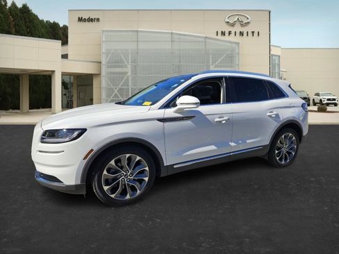 Used 2022 Lincoln Nautilus Reserve w/ Luxury Package image 1