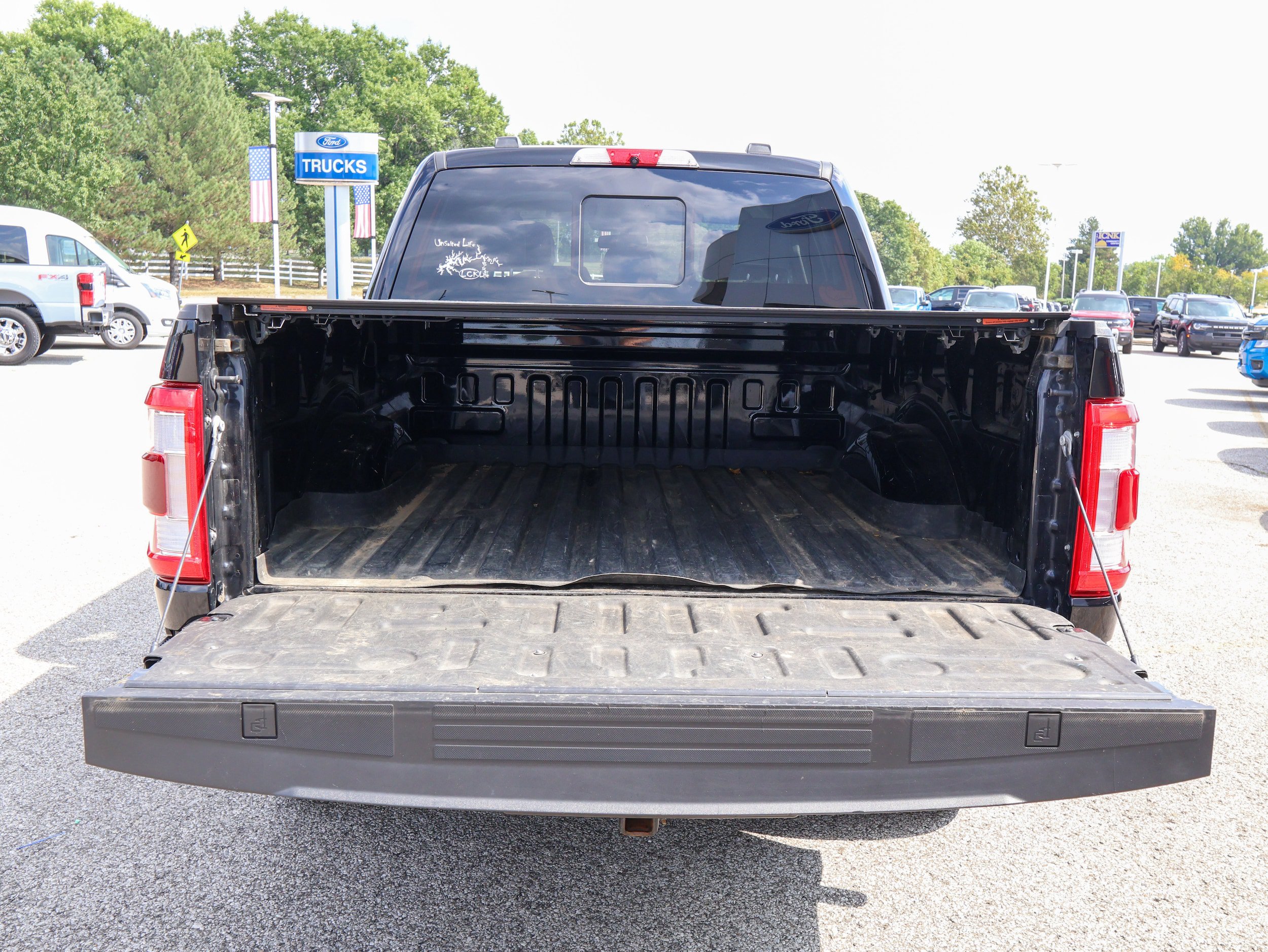 Used 2022 Ford F150 Lariat w/ Equipment Group 501A Mid AWD/4WD image 10