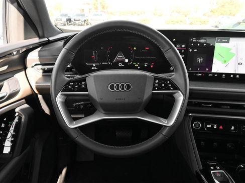 Used 2025 Audi Q5 Premium Plus w/ Premium Plus AWD/4WD image 6