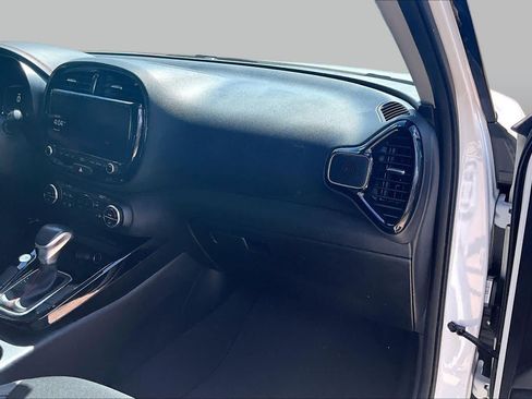 Used 2023 Kia Soul GT-Line FWD image 21