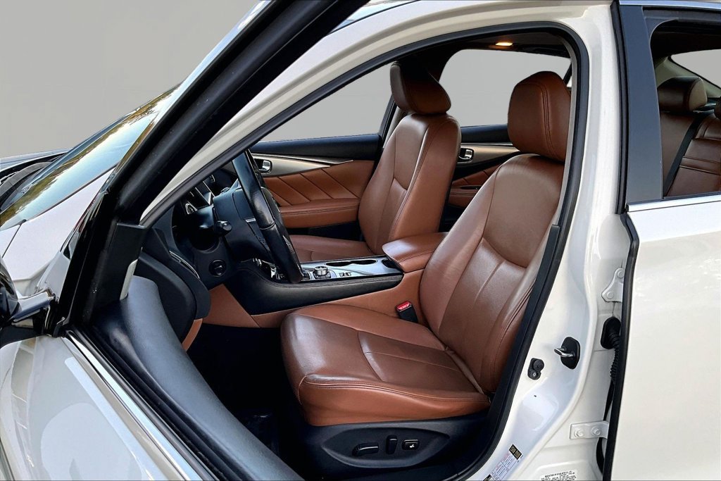 Used 2023 INFINITI Q50 Luxe w/ Cargo Package AWD/4WD image 18