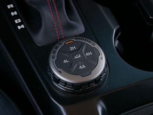Used 2025 Ford Bronco Heritage Edition AWD/4WD image 21