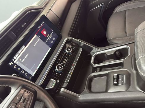 Used 2024 GMC Sierra 2500 Denali w/ Denali Reserve Package image 21