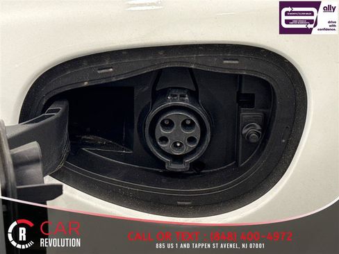 Used 2024 Chrysler Pacifica Limited FWD image 82