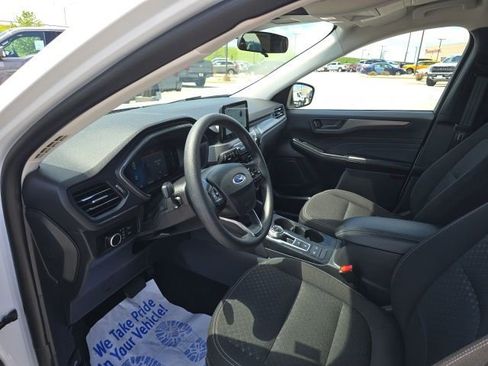 Used 2025 Ford Escape Active AWD/4WD image 10