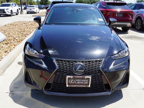 Used 2018 Lexus IS 300 F Sport w/ F Sport Package RWD image 2