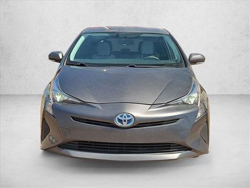 Used 2016 Toyota Prius Three FWD image 2