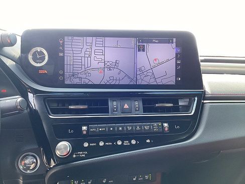 Used 2022 Lexus ES 350 F Sport image 9