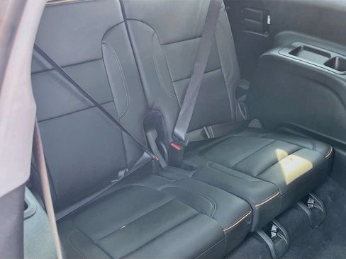 Used 2023 GMC Acadia AT4 w/ Technology Package AWD/4WD image 28