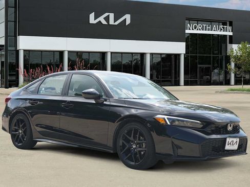 Used 2025 Honda Civic Sport image 7