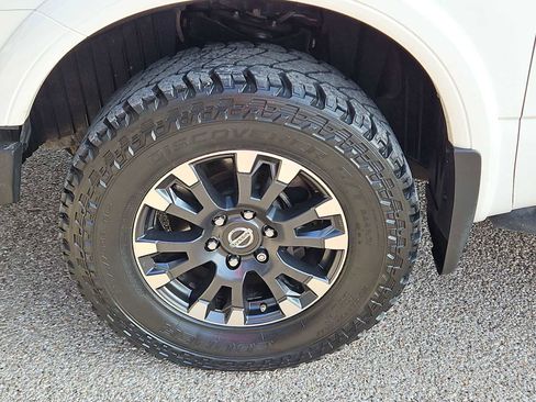 Used 2019 Nissan Titan PRO-4X AWD/4WD image 12