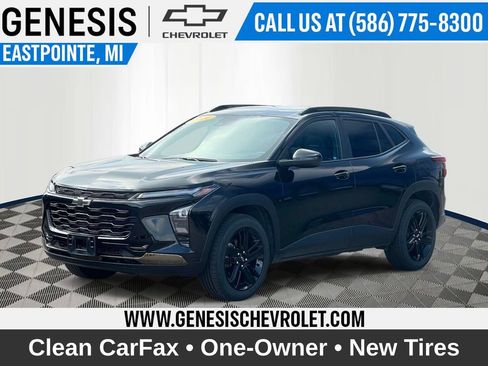 Used 2024 Chevrolet Trax ACTIV w/ Sunroof Package FWD image 1