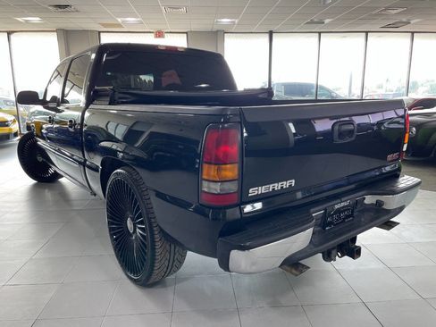 Used 2005 GMC Sierra 1500 SLE image 5