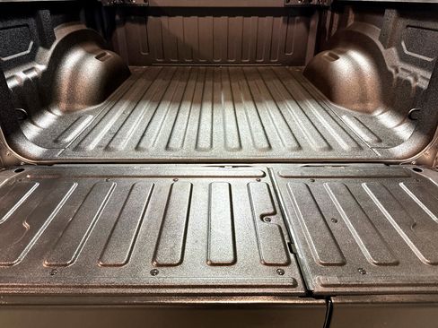 Used 2022 RAM 1500 Limited w/ Body Color Bumper Group image 11