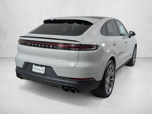 New 2026 Porsche Cayenne Coupe image 9