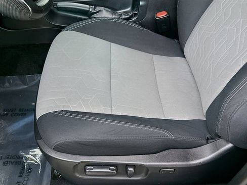 Used 2021 Toyota Tacoma TRD Off-Road w/ Technology Package image 18