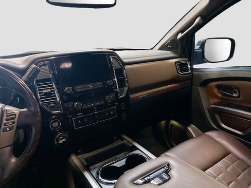 Used 2021 Nissan Titan Platinum Reserve w/ Moonroof Package image 25