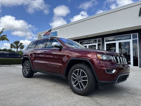 Used 2020 Jeep Grand Cherokee Limited w/ Luxury Group II image 23