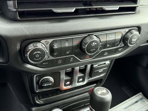 New 2026 Jeep Wrangler Sport AWD/4WD image 24