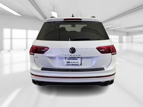 Used 2024 Volkswagen Tiguan SE R-Line FWD image 7