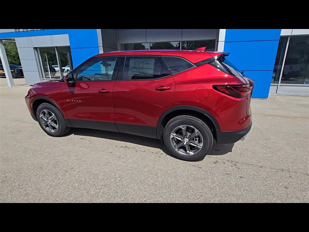 New 2026 Chevrolet Blazer LT AWD/4WD image 6
