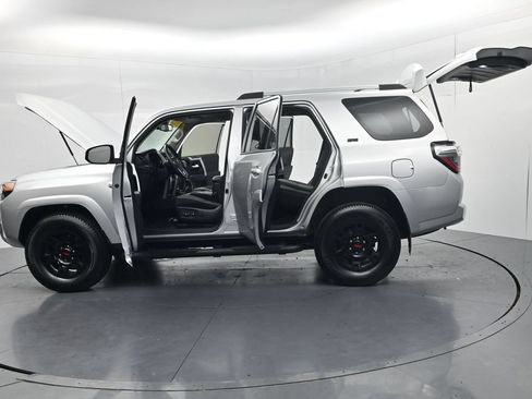 Used 2023 Toyota 4Runner SR5 AWD/4WD image 64
