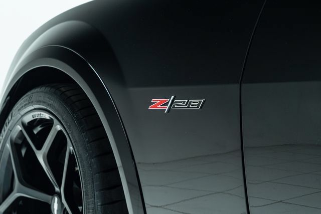 Used 2015 Chevrolet Camaro Z/28 RWD image 21