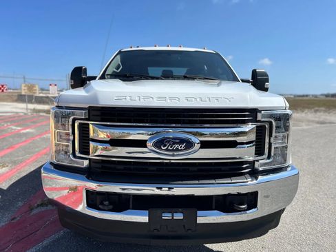 Used 2019 Ford F350 XL w/ STX Appearance Package AWD/4WD image 10