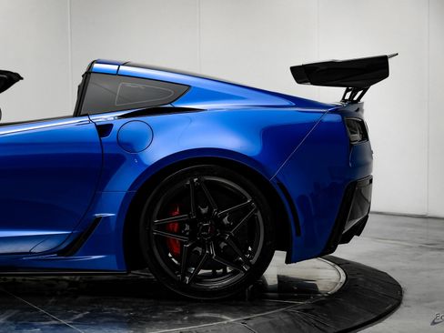 Used 2019 Chevrolet Corvette ZR1 image 9