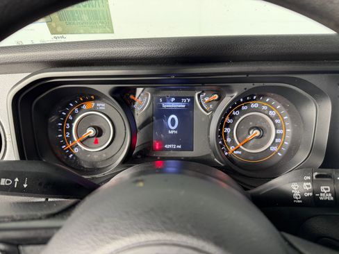 Used 2024 Jeep Wrangler Sport image 16
